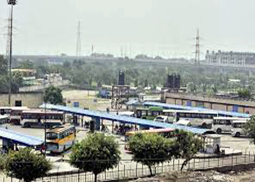 Delhi Darshan Agra bus car cab tour hire rental from Veer Hakikat Rai ISBT Sarai Kale Khan